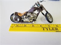 (3) Motorcycle Choppers