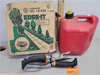 New Fiskars garden tools, Lawn edging, 2 gal gas