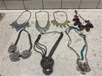 Lot of 7 fashion necklaces costume jewelry