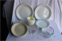 Platter , dishes, measuring cup