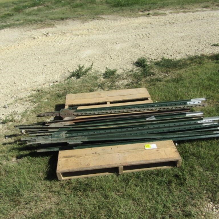 Pallet of 15 6ft steel t-posts