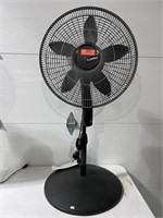 Lasko 20" Oscillating Fan, w/ adjustable height, t