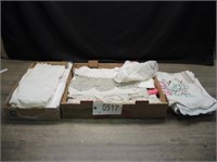 Box of Linens & Doiles