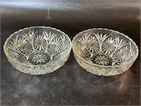 2 Anchor Hocking Medallion Serving Bowls