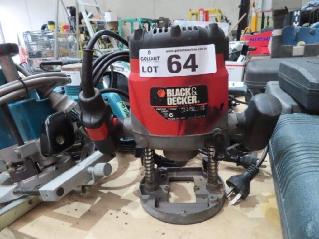 B & D KW850E 1/4 " Var Speed Router 1100W