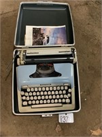 Royal Typewriter in Case