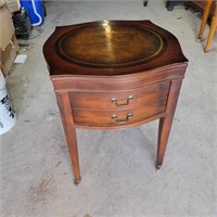 Gorgeous  Hand Crafted Mahogany End Table