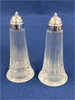 Vintage salt or pepper shakers with screw top
