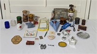 VINTAGE SMALL TIN AND BOTTLE COLLECTION AS WELL AS