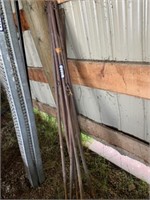 6 Pipe Fence Posts (5' L / 2 Wire)