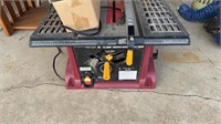 Bench top table saw