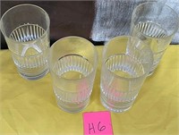 11 - SET OF 4 GLASSES (H6)