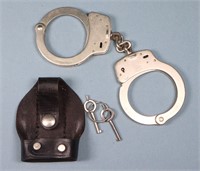 Smith & Wesson Police Handcuffs w/ Holster & Keys