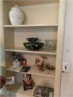 Shelf and Contents - Retro Bowl