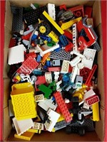 Large Miscellaneous Vintage Legos Lot