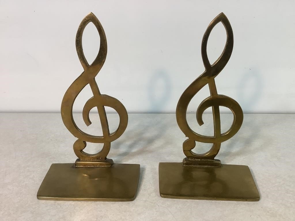 2 Brass Treble Clef Bookends, 7.5in Tall