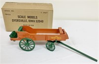 Scale Models New Idea Manure Spreader