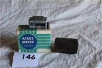 ARIES METER - LIGHT METER W/ CASE