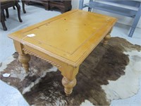 PINE COFFEE TABLE