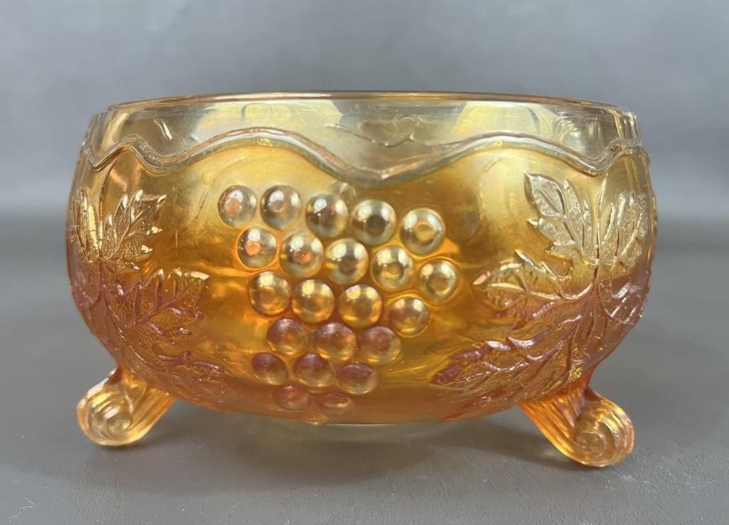 Vtg Fenton Marigold Grape Footed Bowl