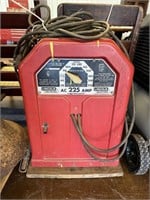 Lincoln Arc Welder ( NO SHIPPING)