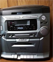 Ventura mini Hi-Fi system with 5 CD player