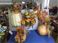 Four pumpkin/gourd artificial decorations