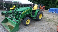 John Deere 3720 Tractor (eHyrdo)  w/ 300 CX Loader
