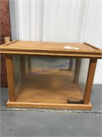 Show display- wood bottom