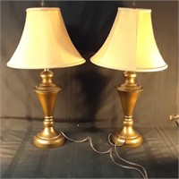 2 lamps. Both power on, no bulbs. Measures