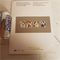 Albums de timbres souvenirs 1981 vintage