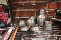 ALUMINUM SYRUP PITCHER - CUPS