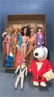 Snoopy and old dolls