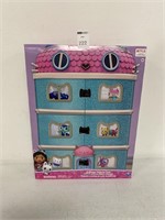 (SEALED) GABBY'S DOLL HOUSE SURPRISE PACK PLAYSET