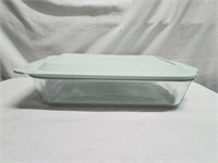 Pyrex Casserole with Lid