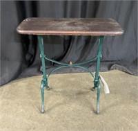 WROUGHT IRON ACCENT TABLE