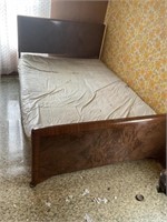 Metal full size bed