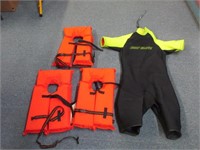 body glove sz L ski suite & 3 life jackets