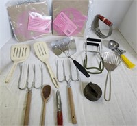 Kitchen utensils, Pampered Chef Stencils