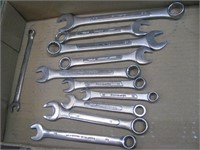 FLAT OF SAE AND METRIC WRENCHES
