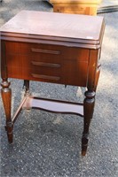 Vintage White Sewing Machine / Walnut Cabinet