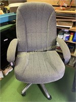 Grey Cloth Executive Office Chair