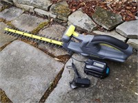 Yardworks hedge trimmer 20v