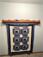 Quilt & wall hanging rack (61.5”)
Quilt 4’ x 58”