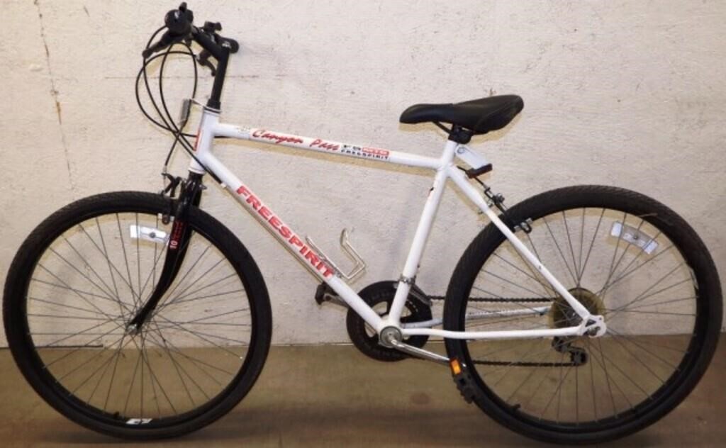 Free Spirit Canyon Pass 10-Speed Bike / Bicycle