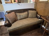 LEATHER SOFA WITH UPHOLSTERED CUSHIONS & 3
