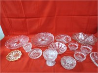 Vintage glassware lot.