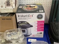 INSTANT POT PROGRAMMABLE PRESSURE COOKER