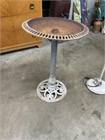 VINTAGE CAST IRON BIRD BATH