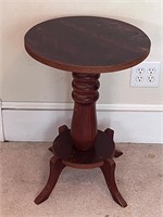 Flawed Round drink table 25” tall 17.5 round